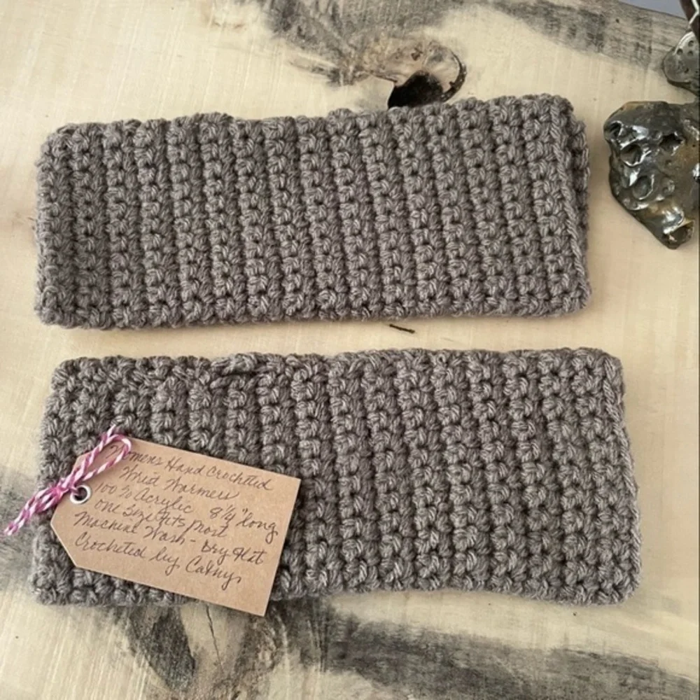 Artisan Handmade Gaming Fingerless Gloves Dark Taupe Outdoor Winter Text